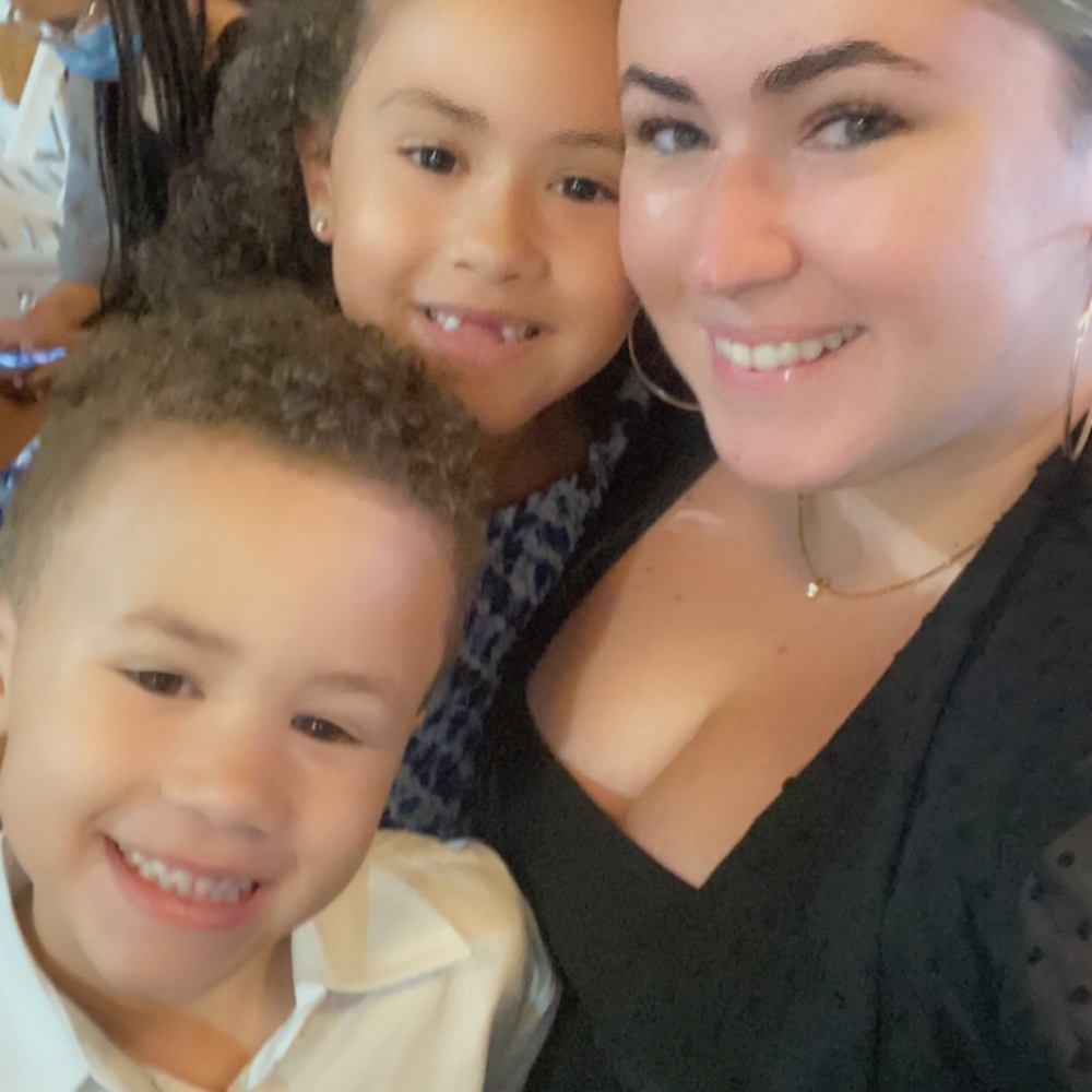 Meet your Posher,  Lydia!